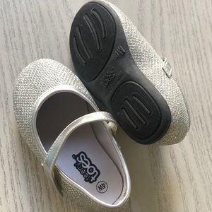 Teeny Toes glitter shoes size 4W